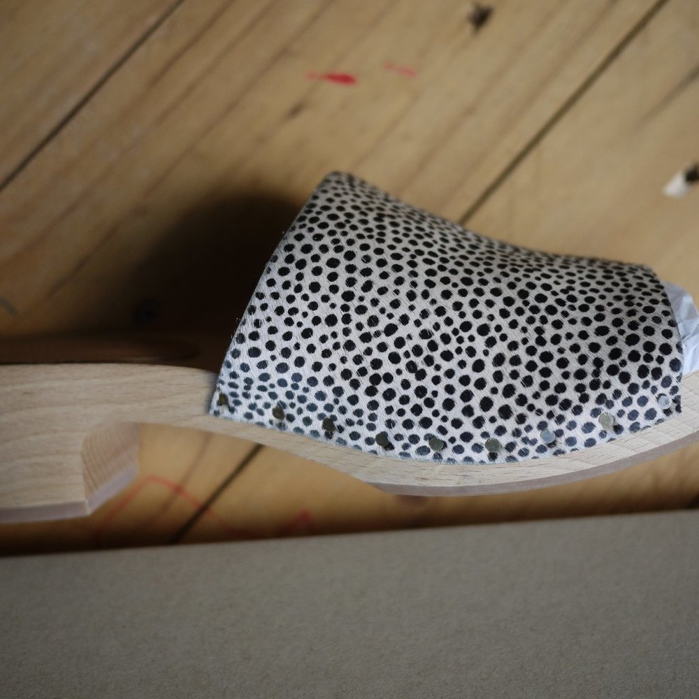 Madewell Calf hair clogs